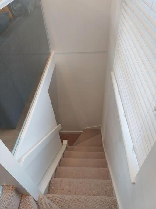 1 Bedroom Modern Duplex Southampton Ngoại thất bức ảnh